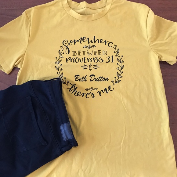 Yellowstone Beth Dutton t-shirt mustard color - Picture 2 of 2